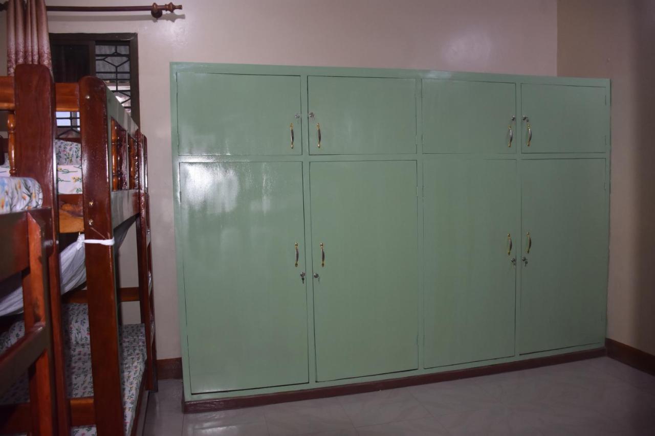 L&J Modern Backpackers Kinondoni Dar es Salaam Exterior foto