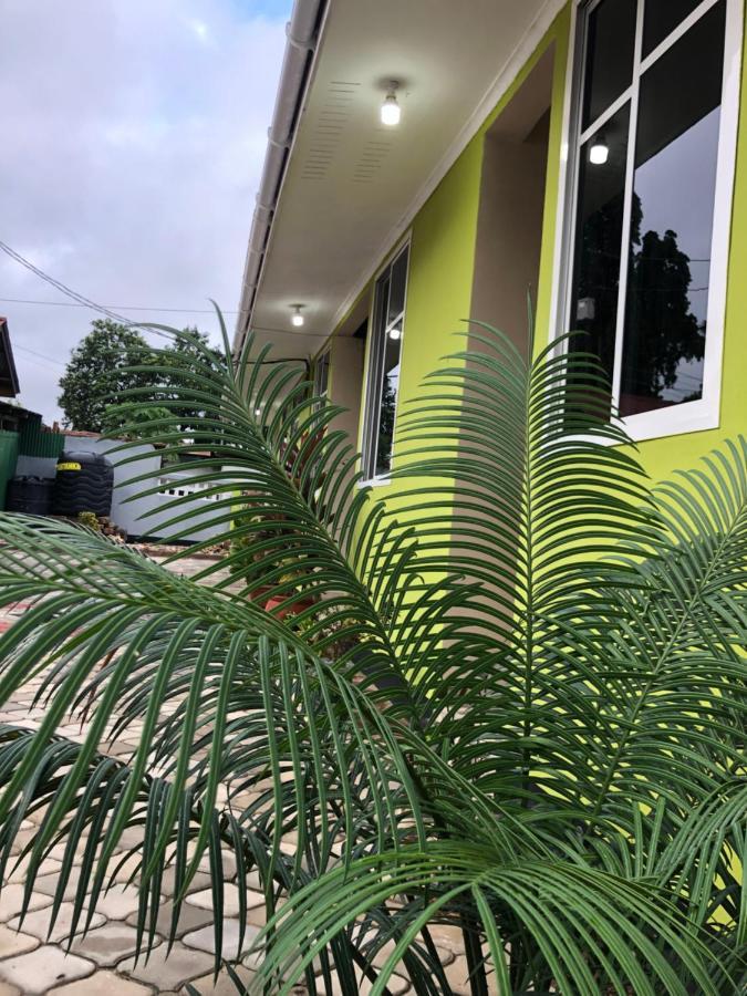 L&J Modern Backpackers Kinondoni Dar es Salaam Exterior foto